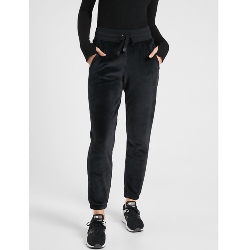 ATHLETA Women's EUC Karma Recover Cozy Jogger‎ Black | Size 2X